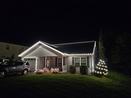 Deck the Halls: Why Knights Wash is Your Go-To for Christmas Light Installation Thumbnail